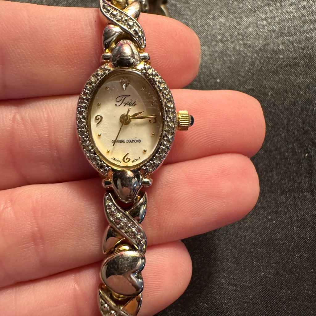 Tres Genuine Diamond Ladies Watch TwoTone Bracelet Japan Quartz Dress Watch